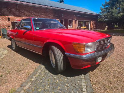 Schlossgarage Dumpe Südkirchen - Mercedes Benz 300 SL R107 Cabrio