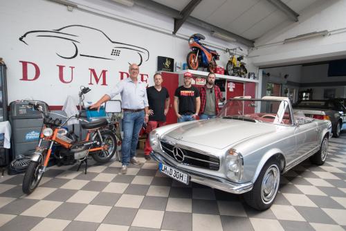 Sidney Hoffmann bei der Schlossgarage in Südkirchen