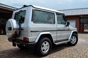 Mercedes-Benz G 320