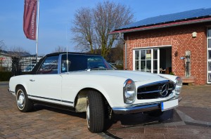 Mercedes-Benz 230 SL Pagode W113