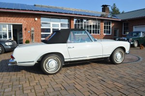 Mercedes-Benz 230 SL Pagode W113