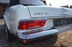 Mercedes-Benz 230 SL Pagode W113