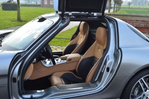 Mercedes-Benz SLS AMG Coupe